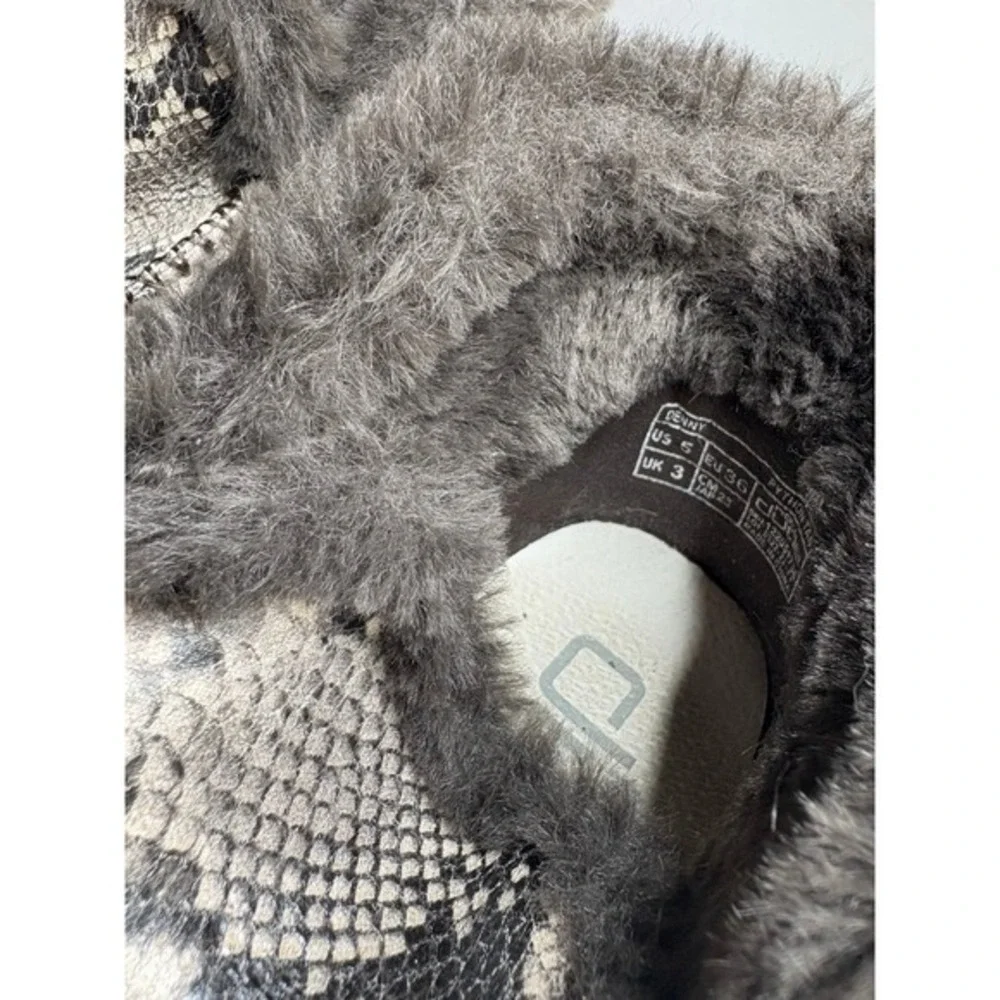 2 pairs‎ of hey dude bundle size 5
